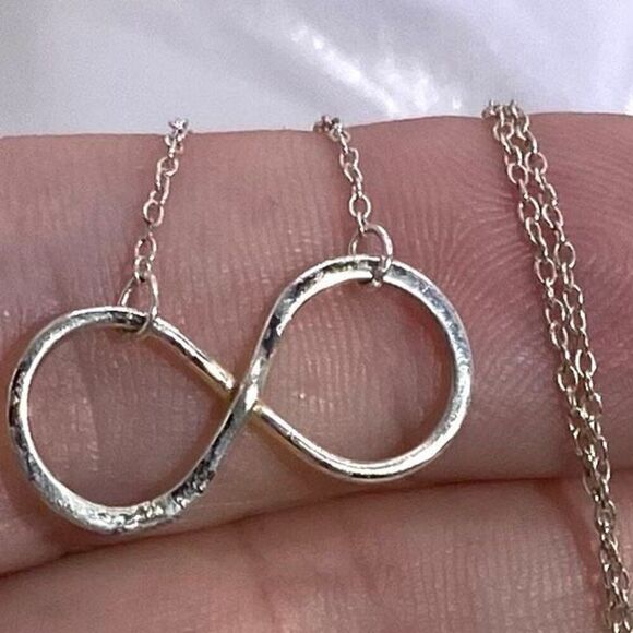 ALF Sterling 925 Silver Infinity Circle & 18” Chain - Picture 4 of 13